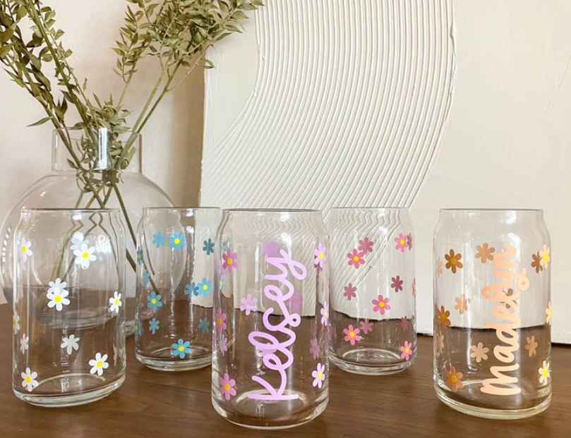 Personalized Daisy Can Glass