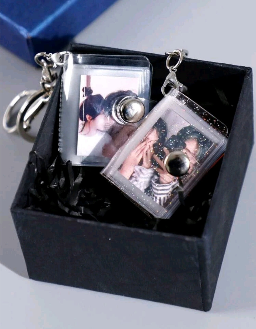 Mini 18-20 Photo Album Keyring